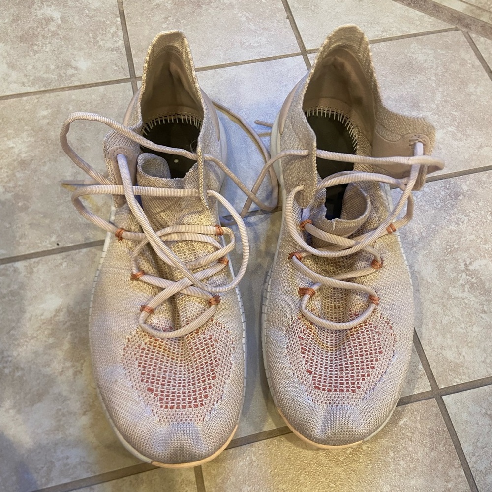 Stylish Beige Women's Sneakers